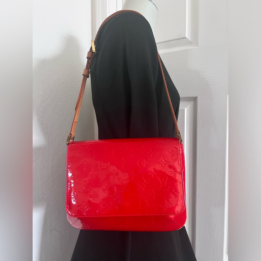 Louis Vuitton Shoulder Bag Thompson Street Red Vernis